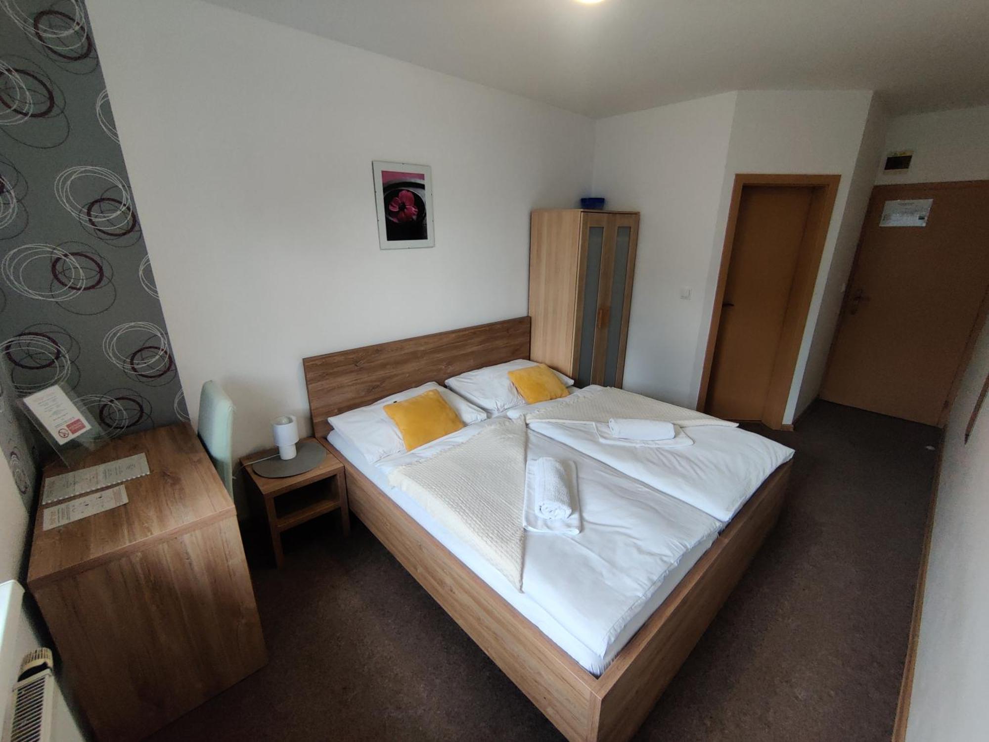 Hotel Orlan Bratislava Dış mekan fotoğraf