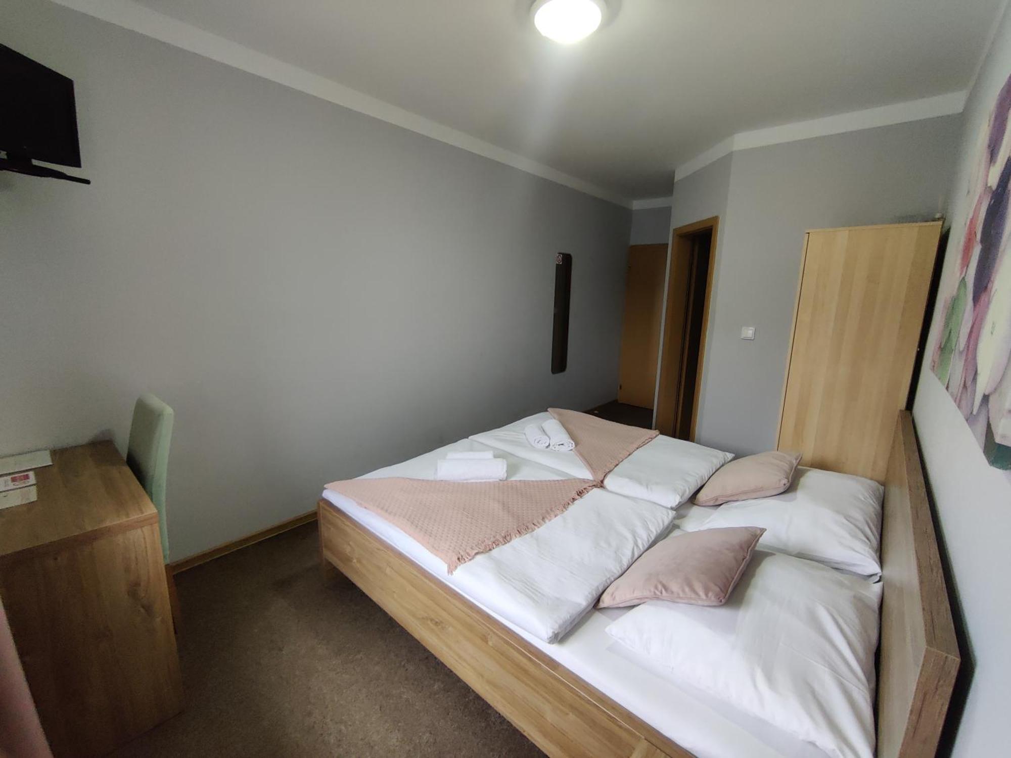 Hotel Orlan Bratislava Dış mekan fotoğraf
