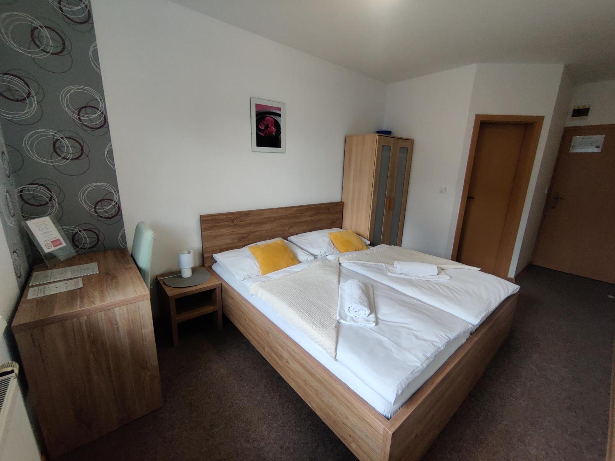 Hotel Orlan Bratislava Dış mekan fotoğraf
