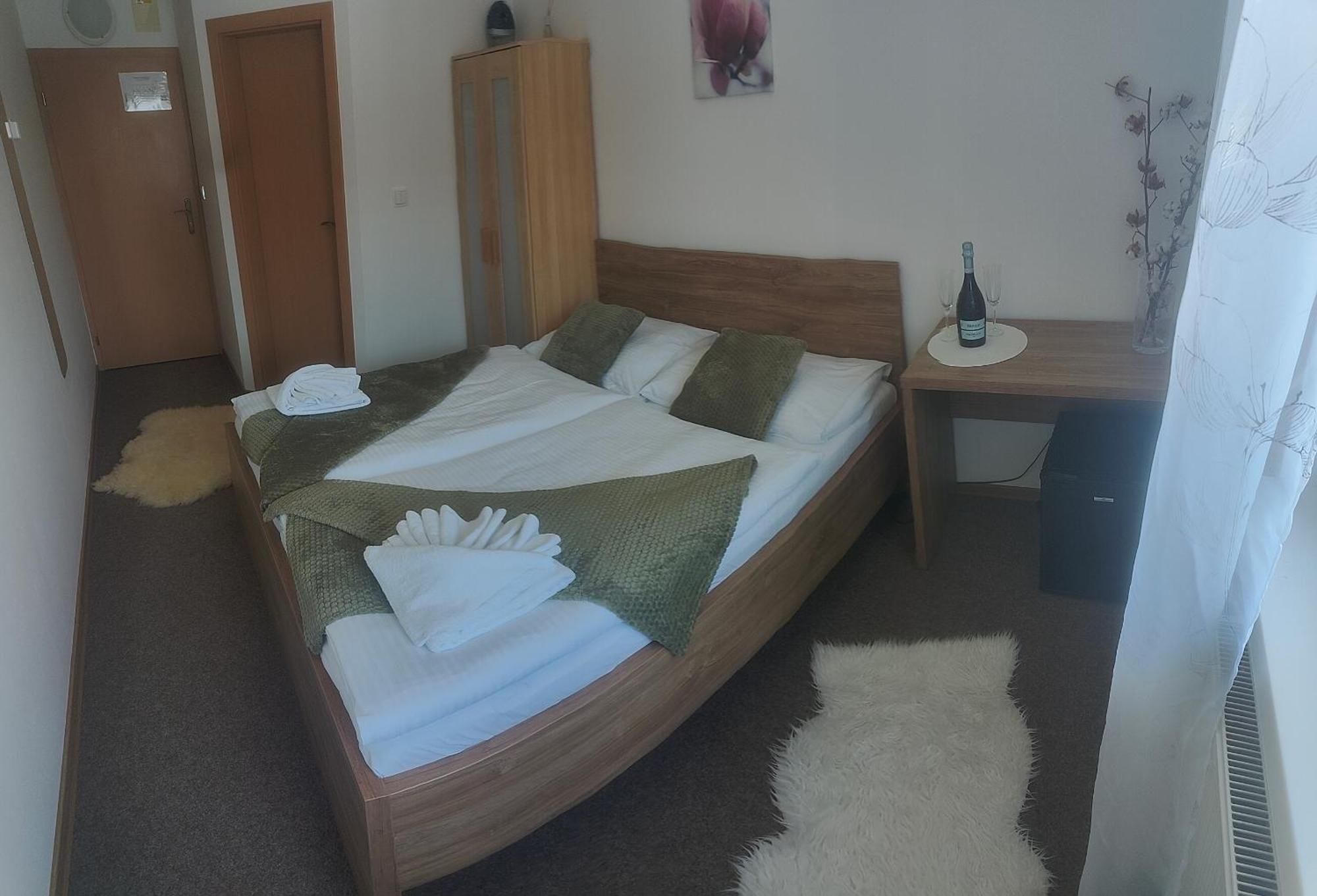 Hotel Orlan Bratislava Dış mekan fotoğraf